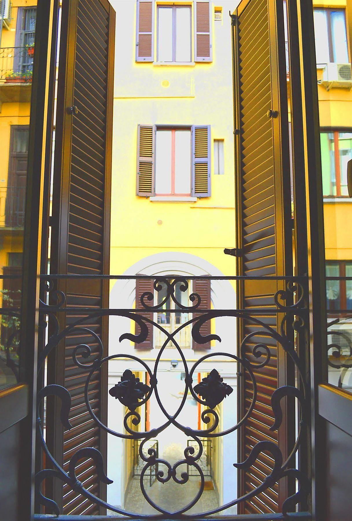 Room Inn Milan Exterior photo